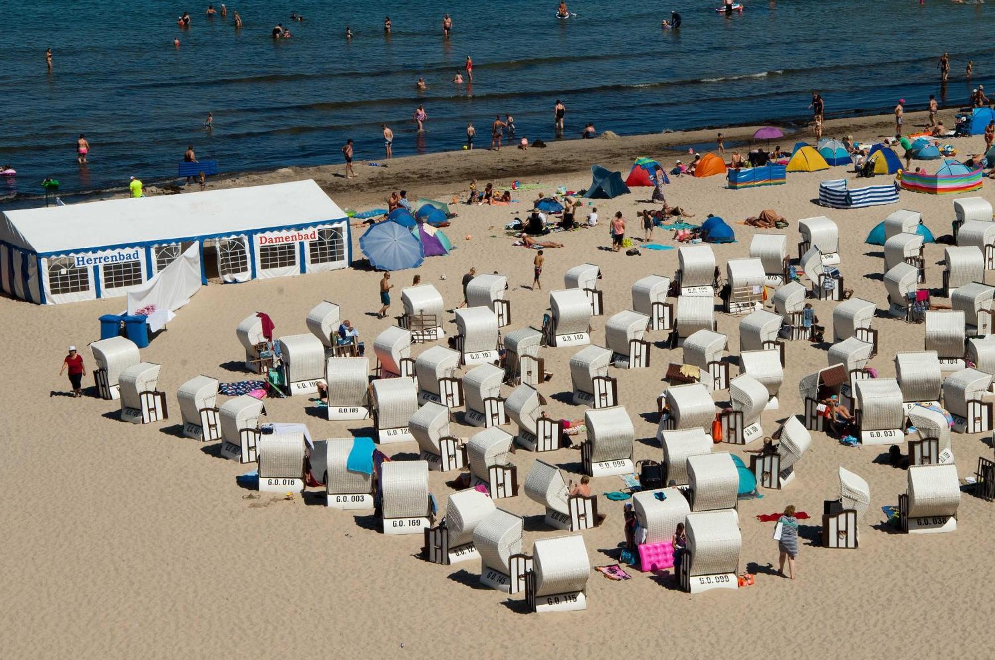 Haus Baltic 12 Mit Balkon - Zentrale Lage Im Ostseebad Sellin Dış mekan fotoğraf